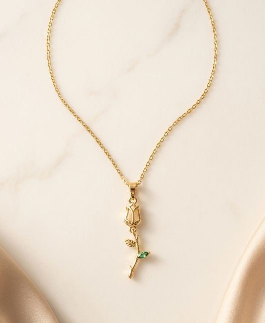 Ever rose necklace