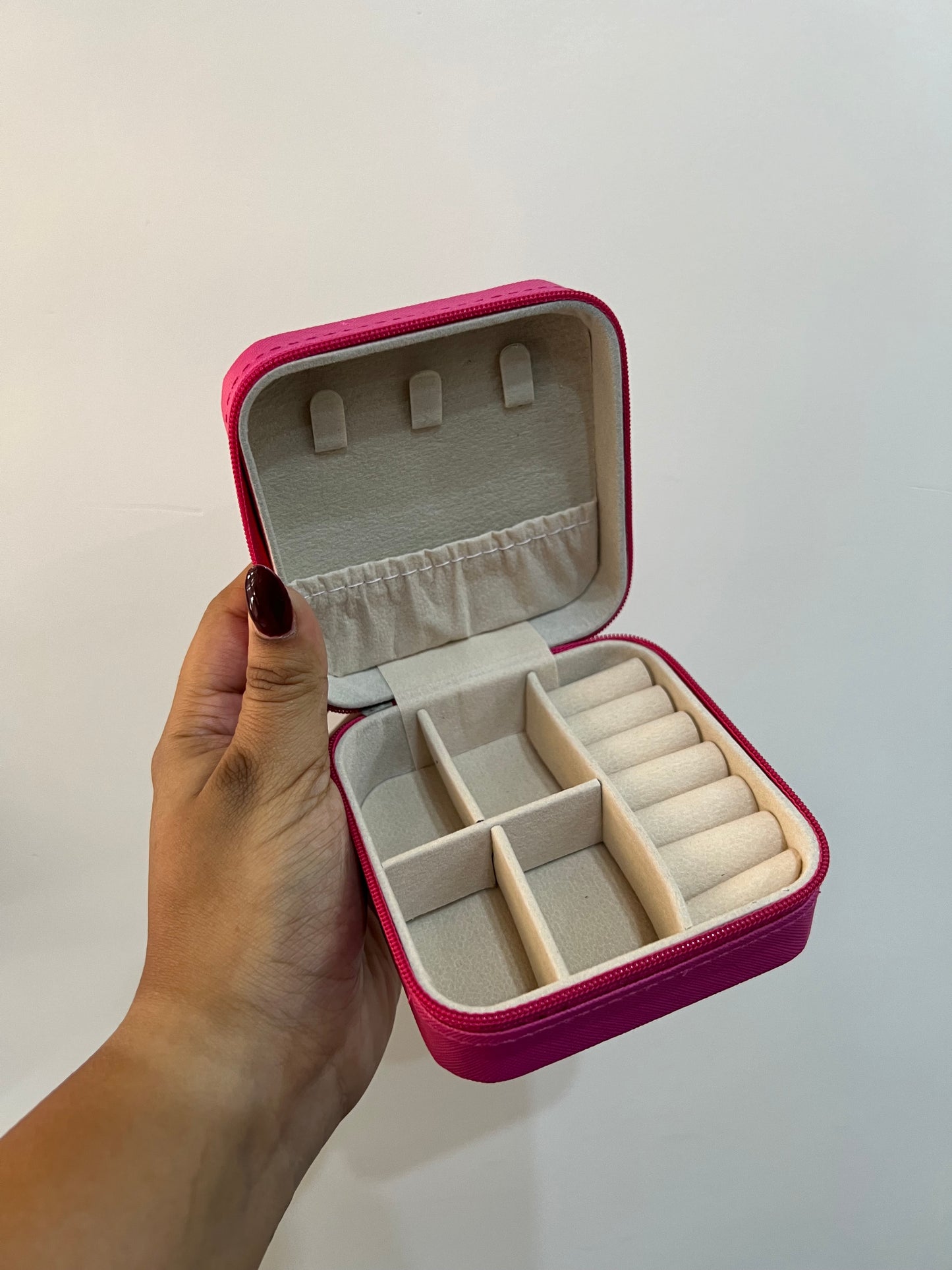 Jewellery organiser