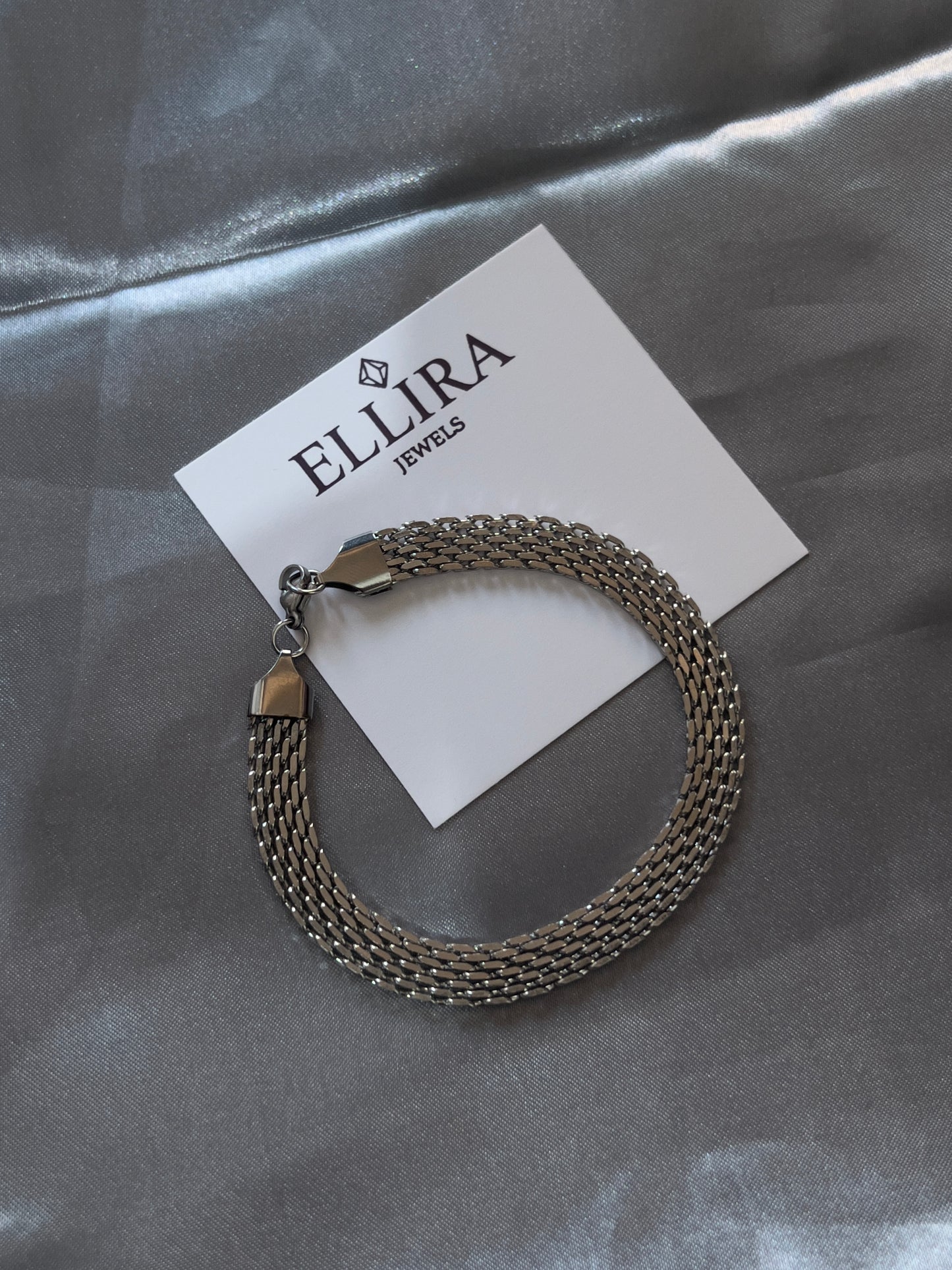 Multi link bracelet