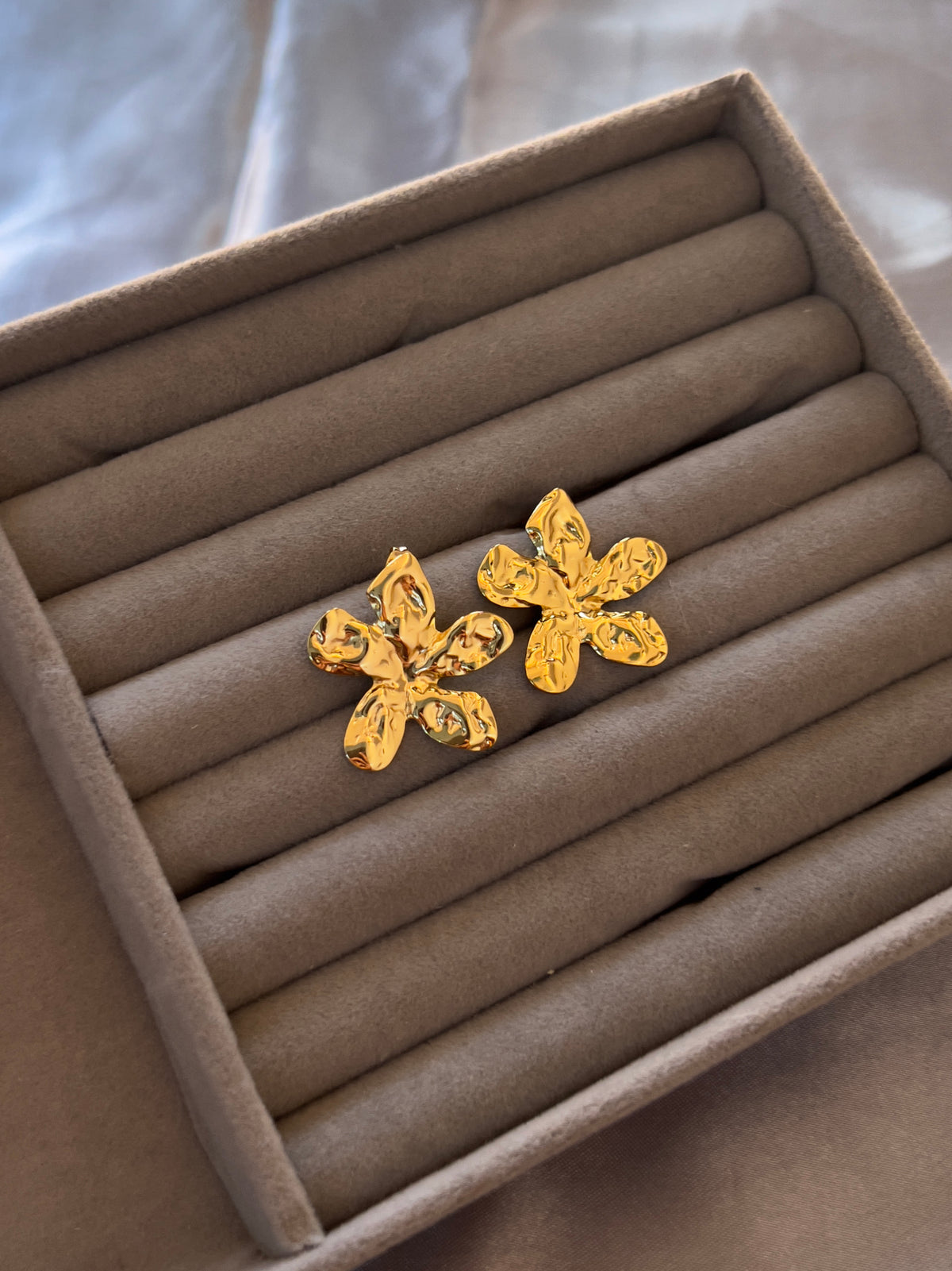 Bloom earrings