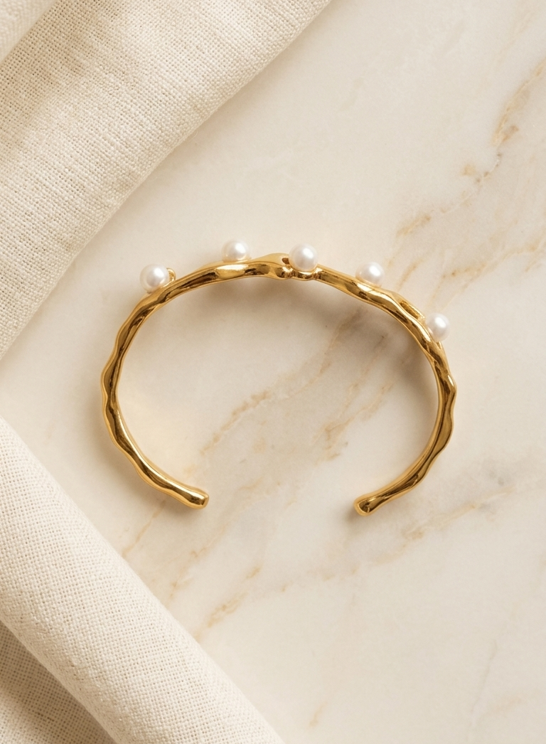 Pearl haven cuff