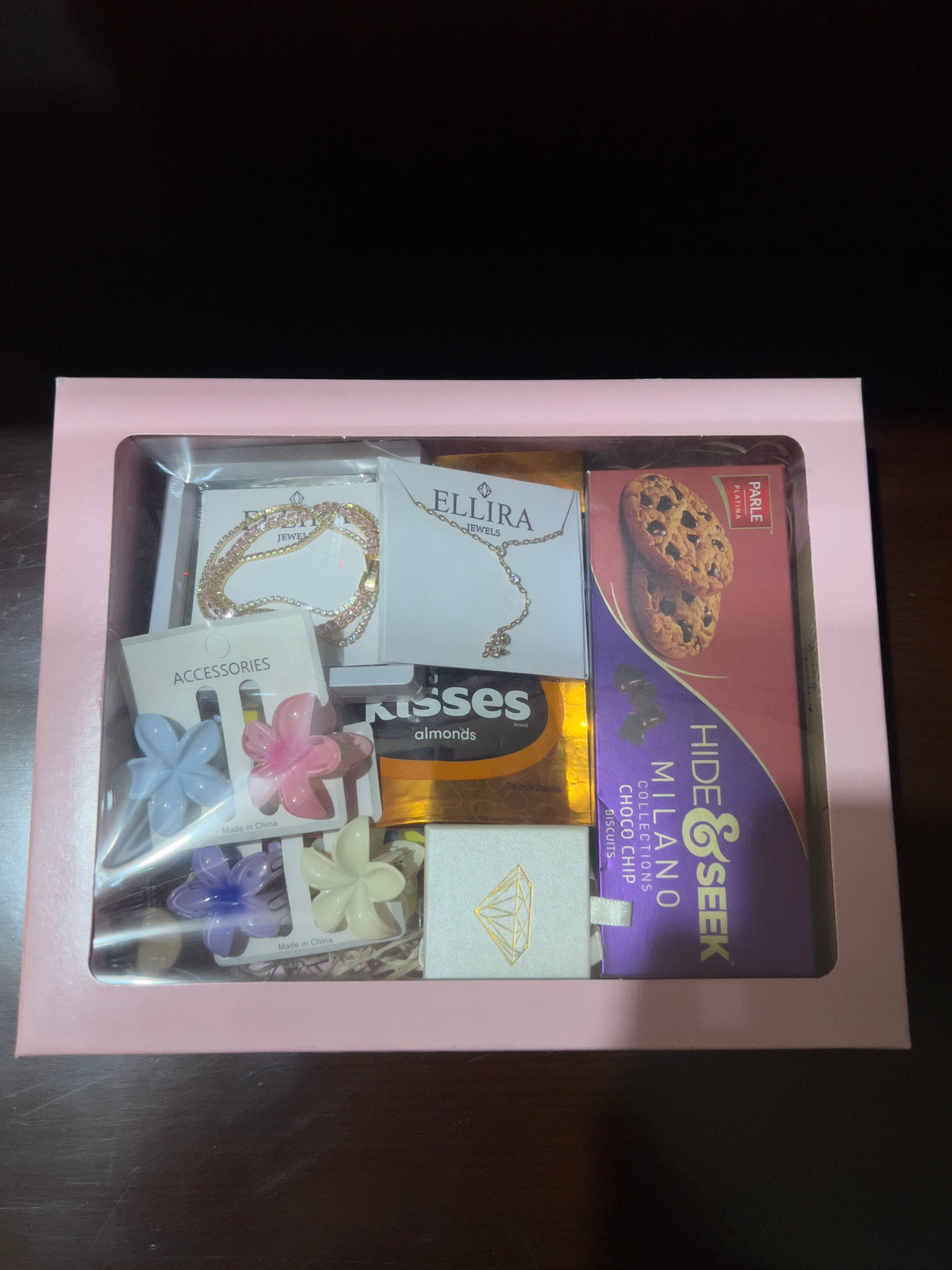 Sweet surprise hamper