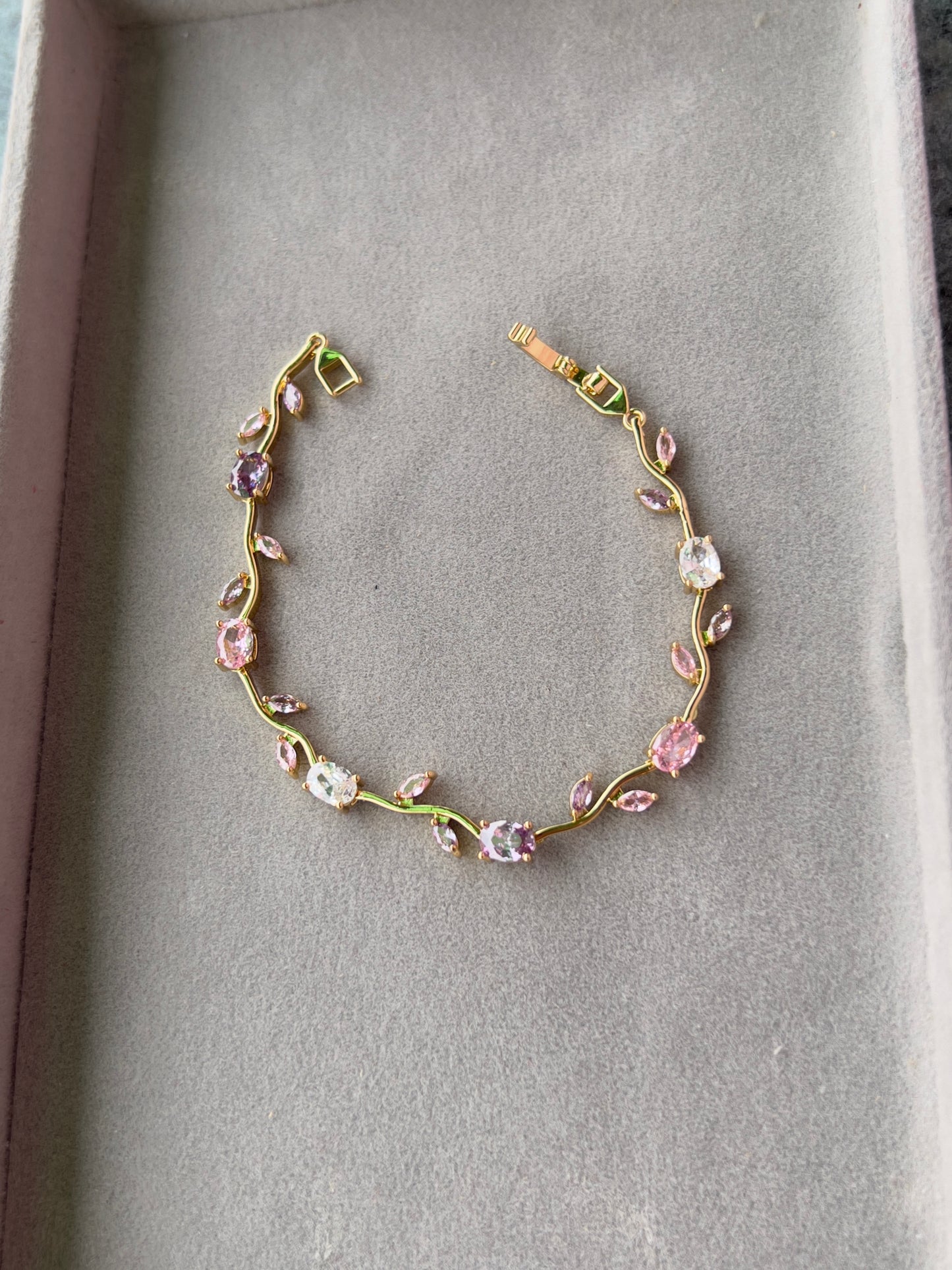 Petal Shine Bracelet