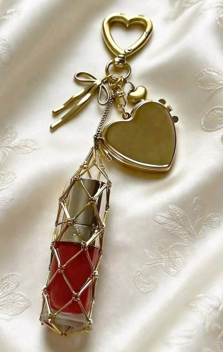 Lipgloss holder keychain