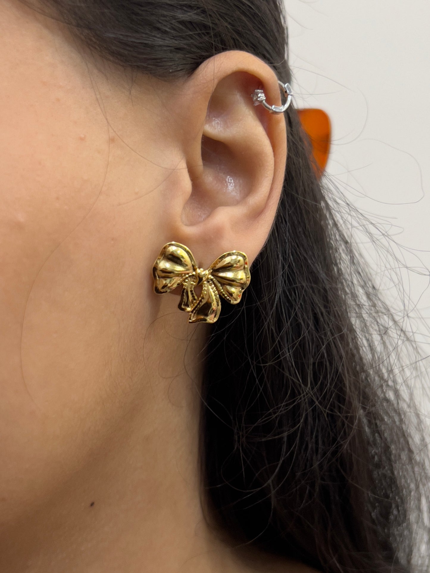 Ribbon Studs