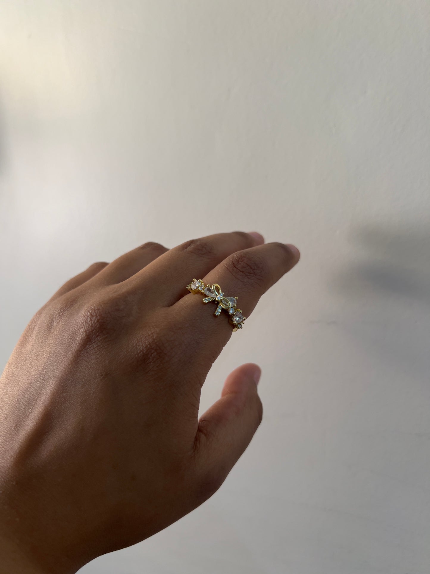 Dainty bow ring