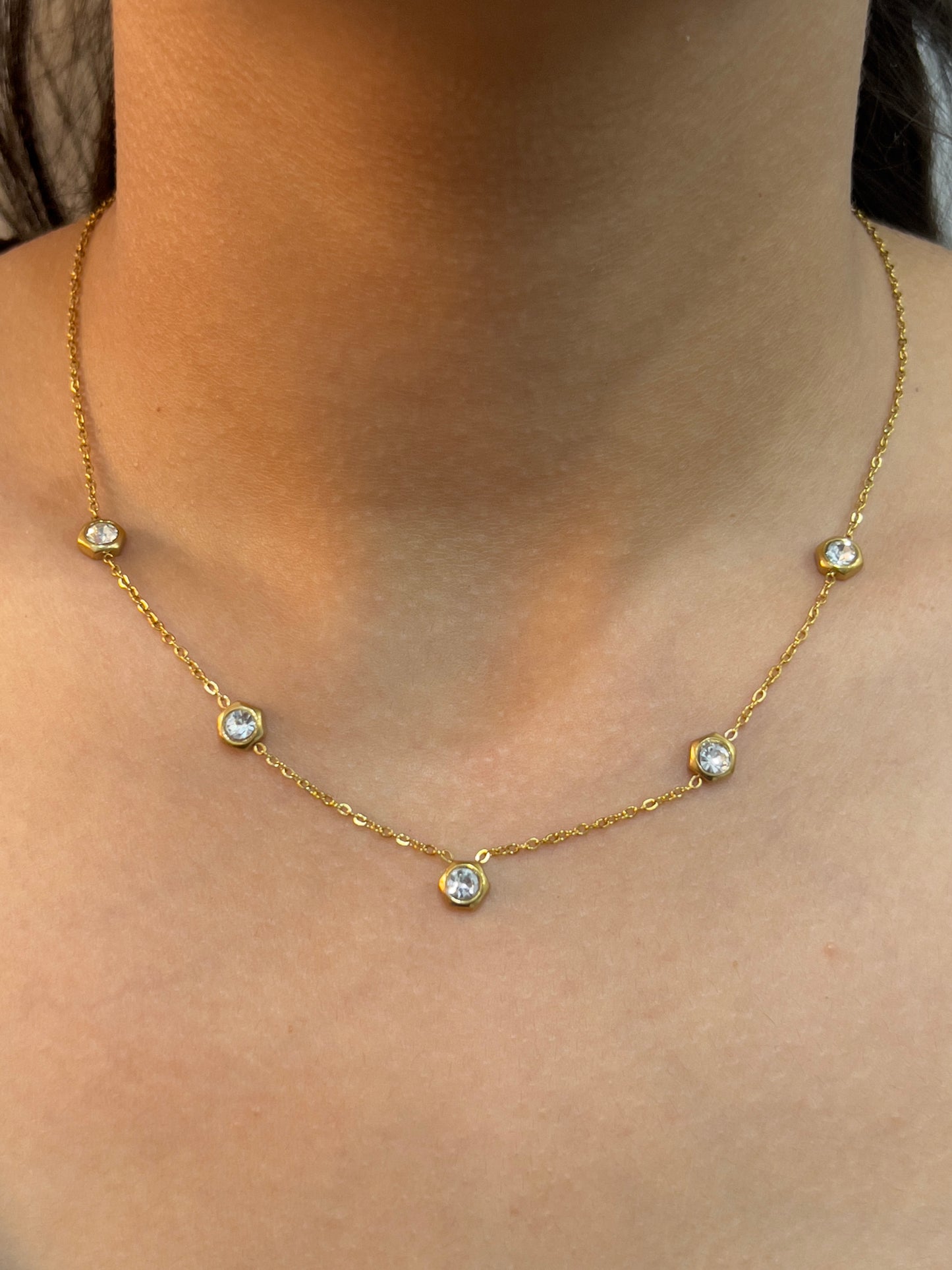 Glow dot necklace