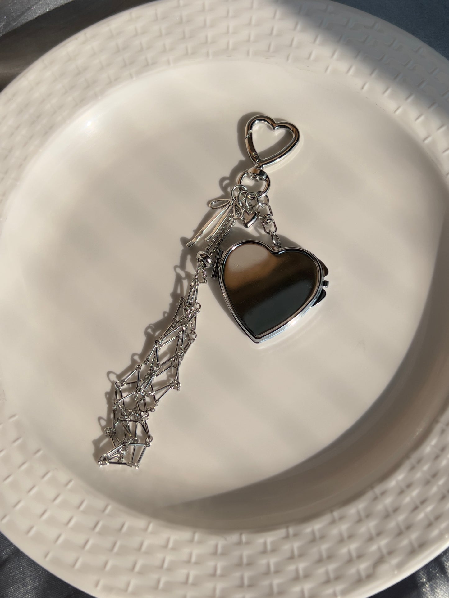 Lipgloss holder keychain