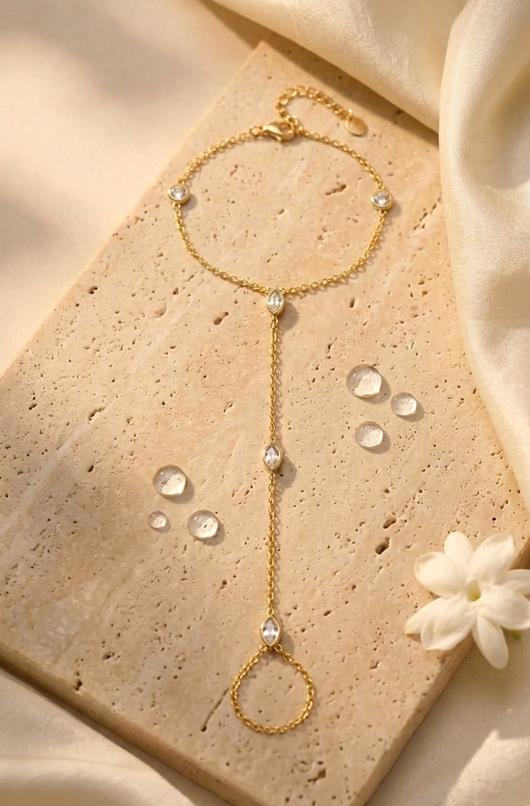 Aurora hand chain