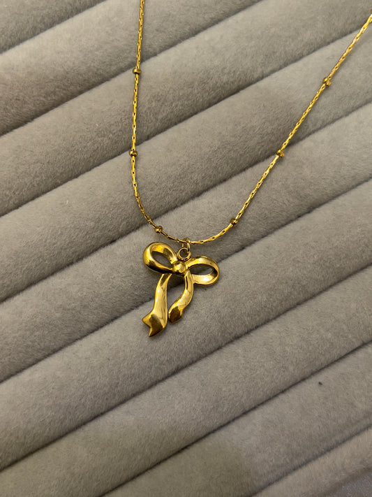 Big Bow Necklace