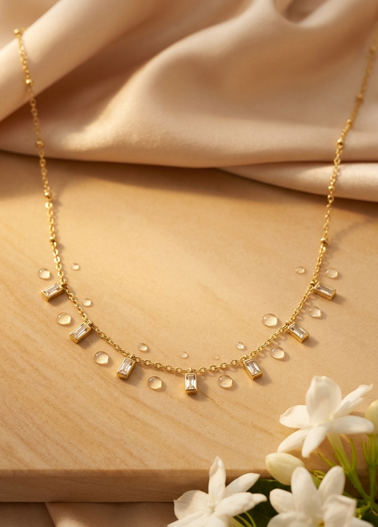 Sienna drop necklace