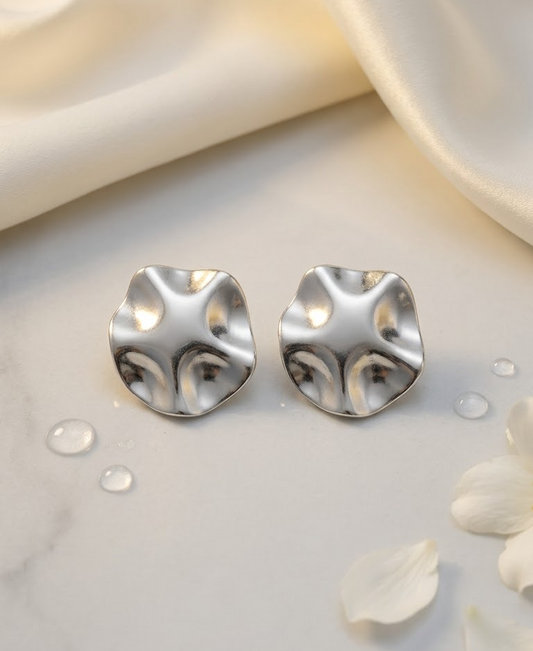 Sculpted wave studs