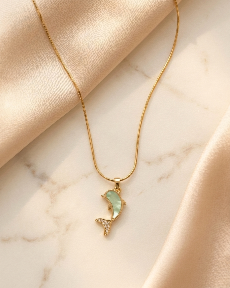 Dolphine dream necklace