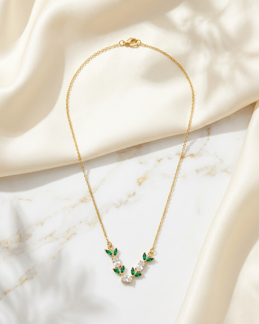 Green vine tulip necklace