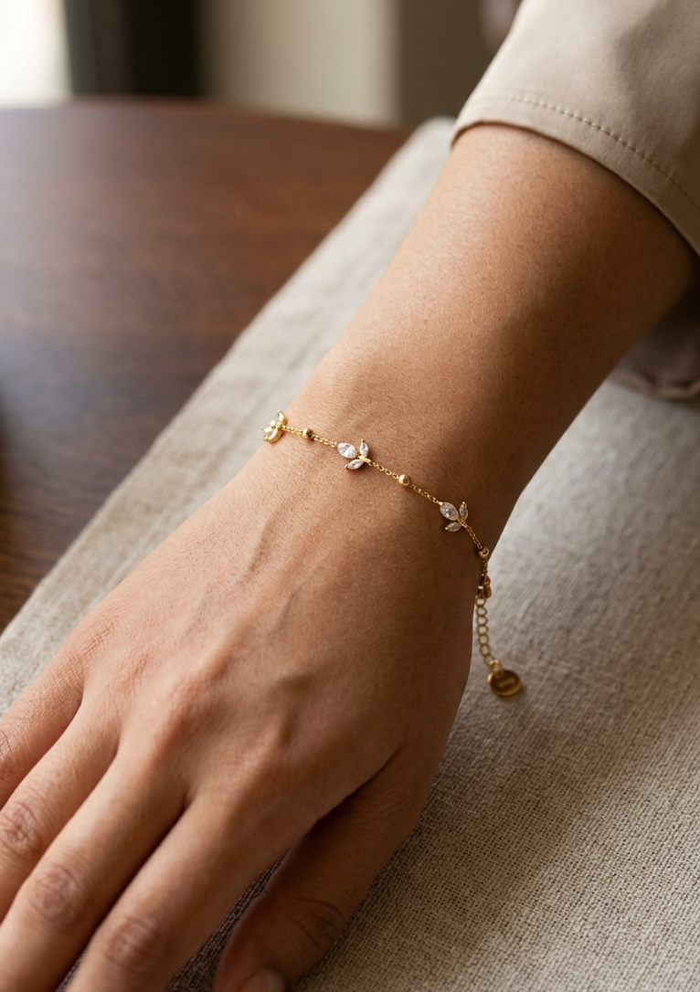 Dainty tulip bracelet