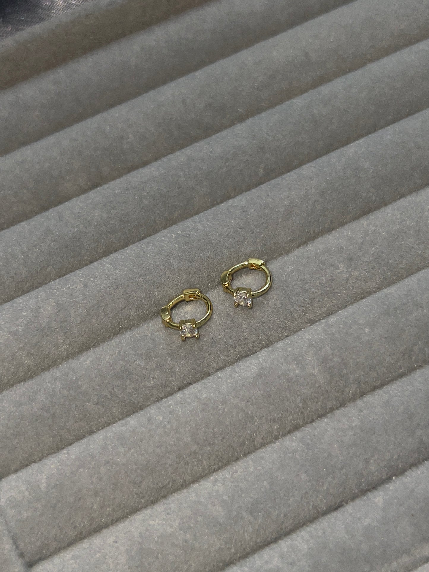 Tiny Spark studs