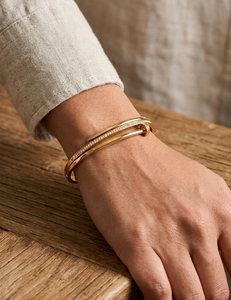 Vera bangle