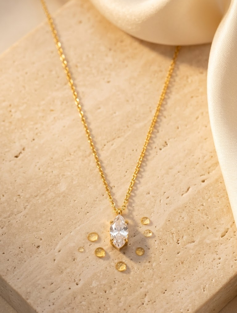 Marquise necklace