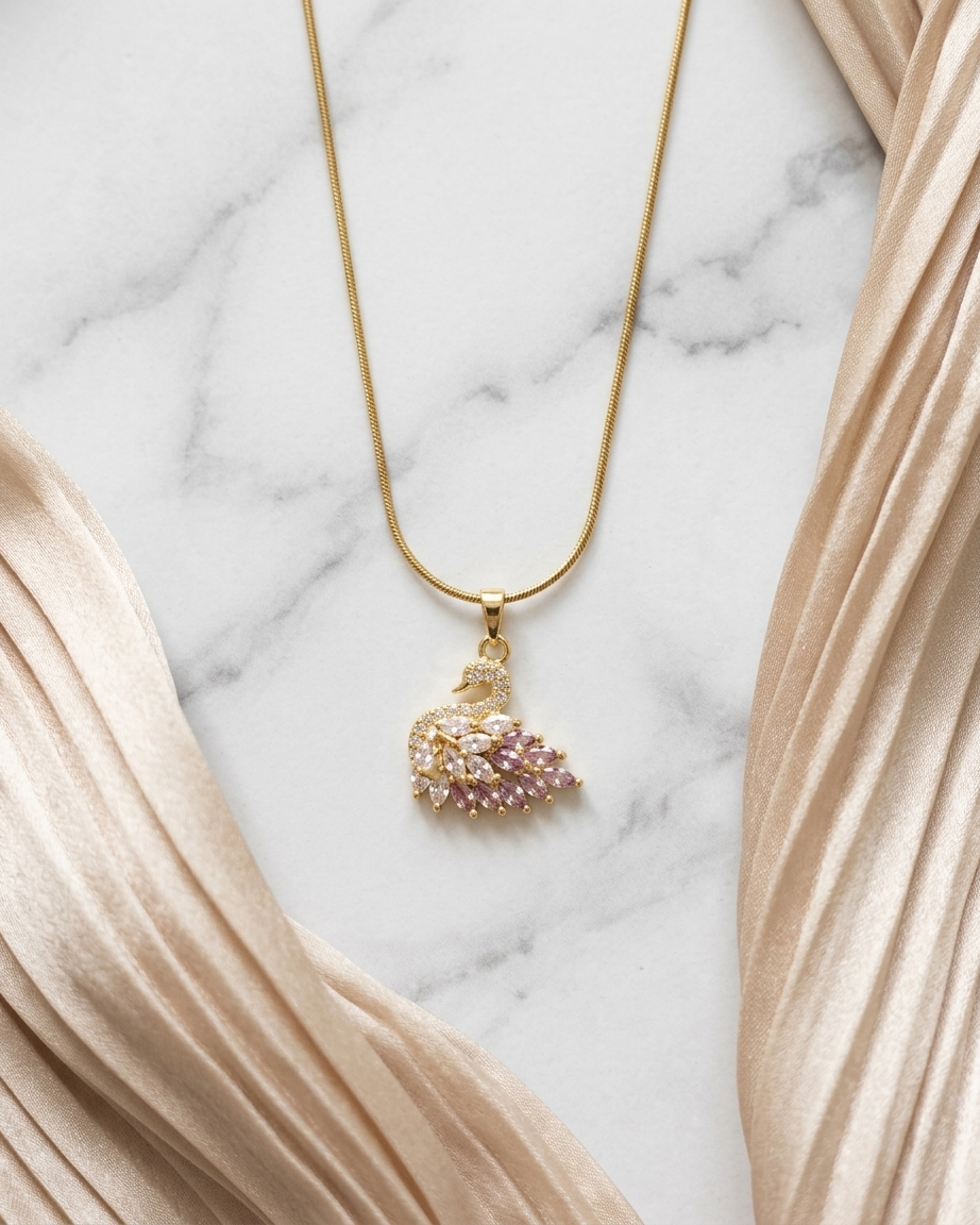 Swan reverie necklace