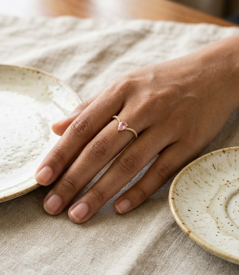 Luna loop ring