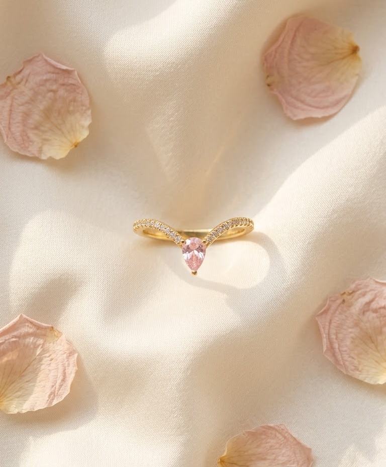Luna loop ring