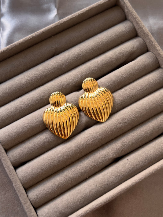 Amour earrings