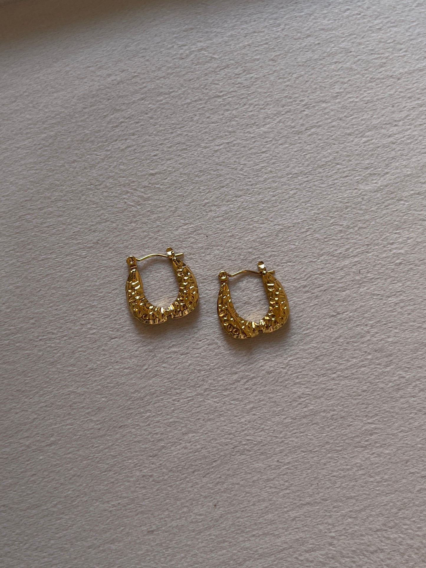 Lumi hoops