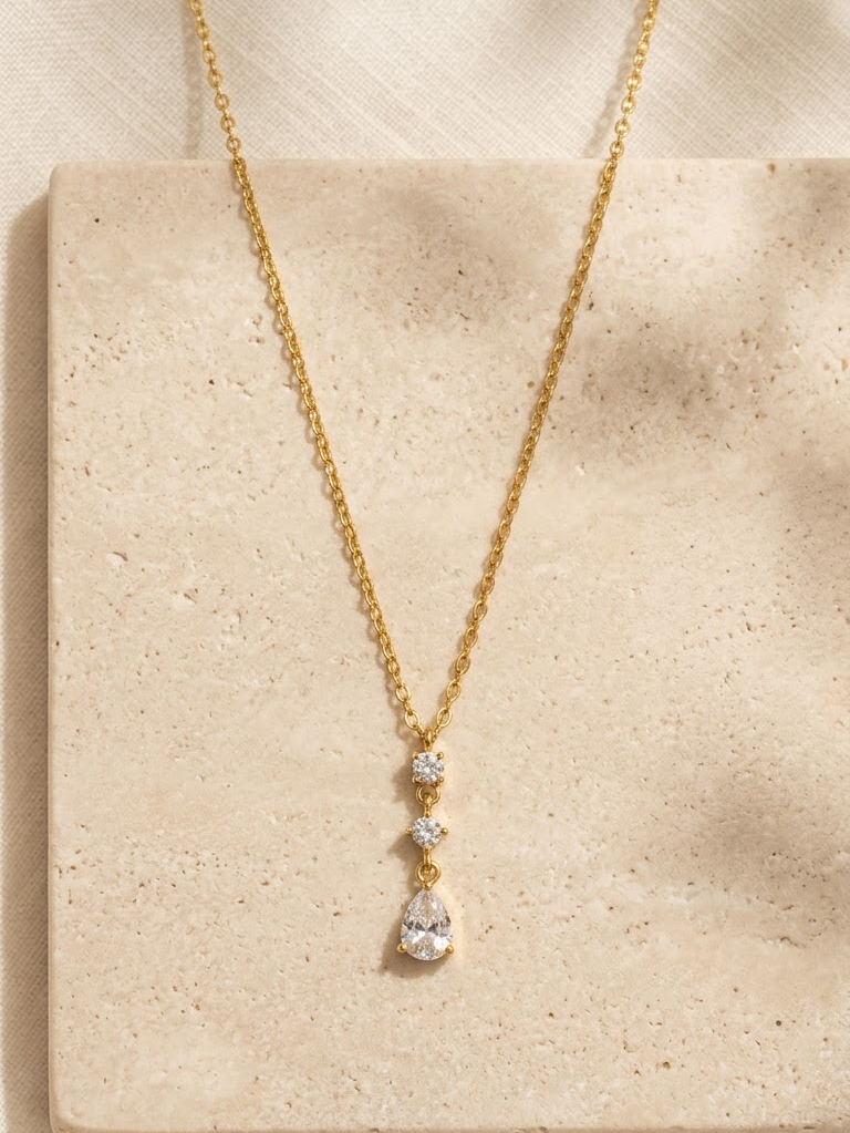 Teardrop necklace