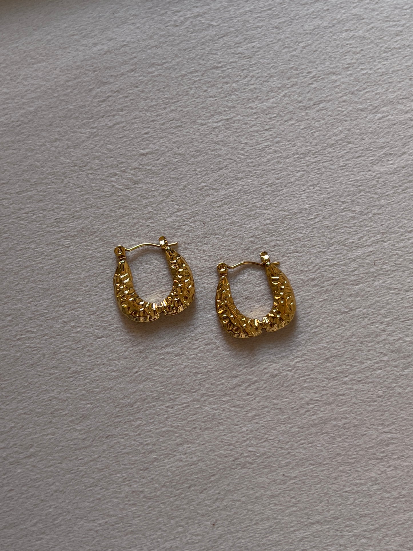 Lumi hoops