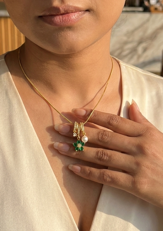 Flora charm necklace
