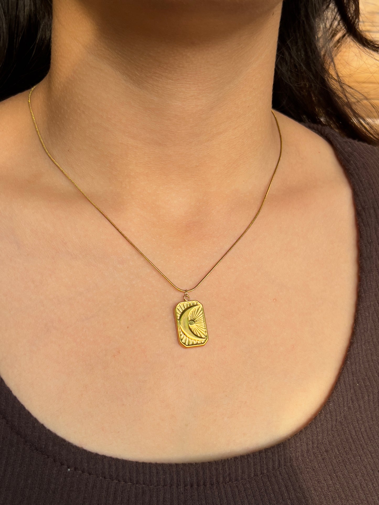 Mystic moon necklace