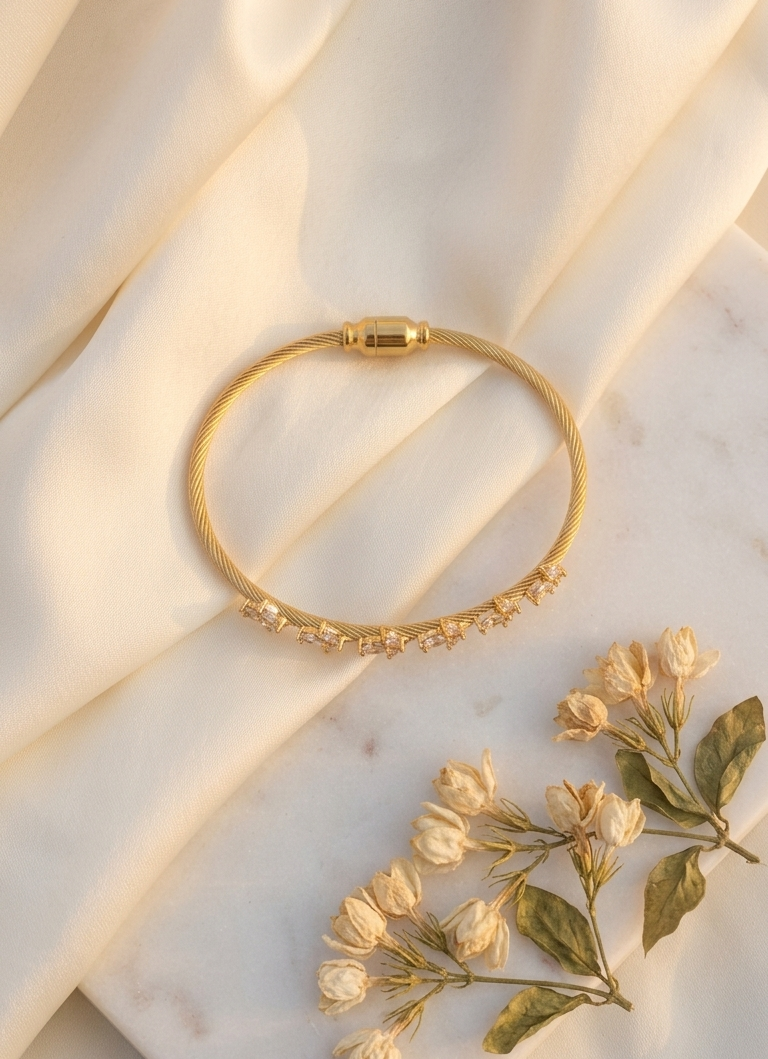 Ivory tulip kada