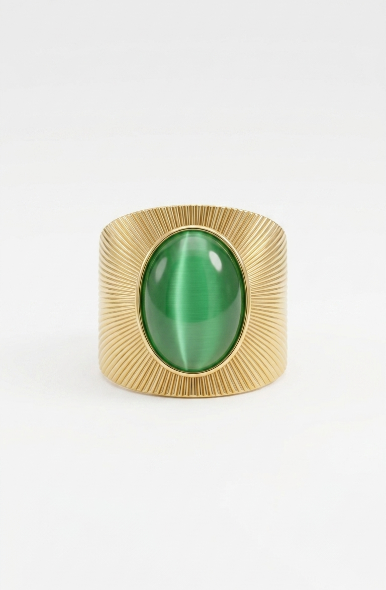 Emerald Aura ring