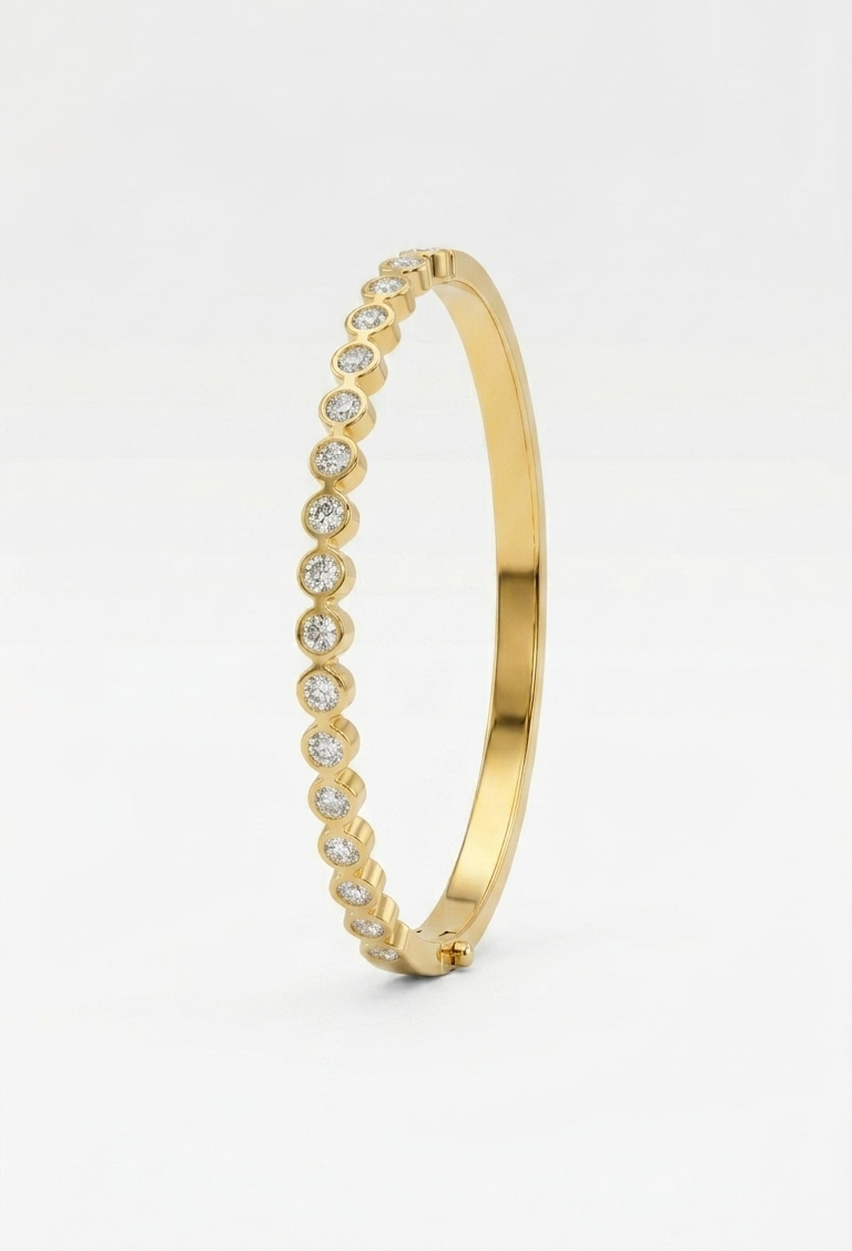 Elara Gold bangle